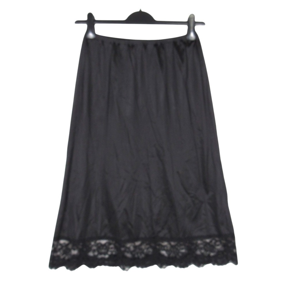 VTG VASSARETTE Black THIN NYLON Wide Floral Lace Hem A-LINE HALF SLIP Sz M